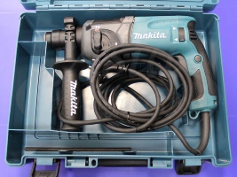 Перфоратор Makita HR 1830 SDS-plus 18 мм